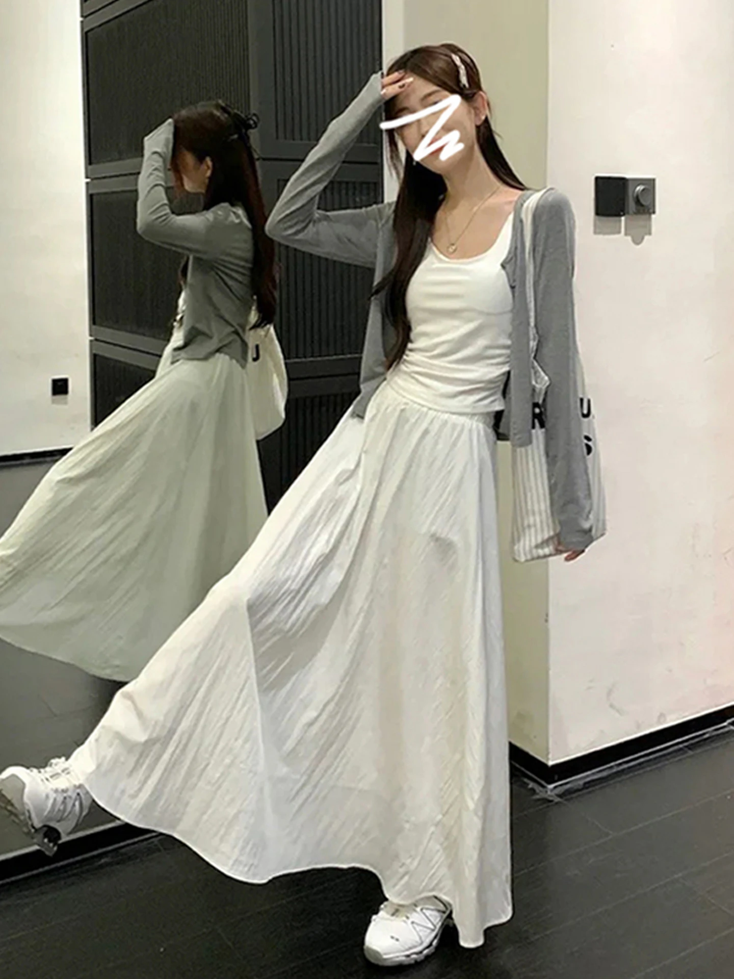 Korean Sle Spring Faion White Dr Set Women's Long Skirt Ensemble High-End Feelings Strap Gown Ele Pleated Dr
Korean Sle Spring Faion White Dr Set Women's Long Skirt Ensemble High-End Feelings Strap Gown Ele Pleated Dr