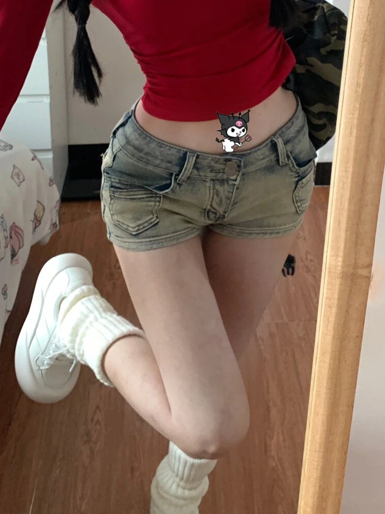 Woman Gyaru Jean American Style Hot Pants Punk Shorts High Street Denim Sexy Shorts Vintage Low Waist Tight Bodycon Y2k
Woman Gyaru Jean American Style Hot Pants Punk Shorts High Street Denim Sexy Shorts Vintage Low Waist Tight Bodycon Y2k