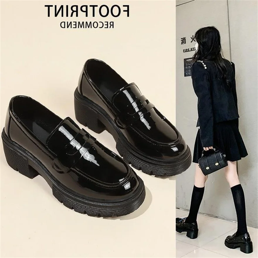 British Style Small Leather Shoes For Women In 2025 New Versatile Retro Thick Sole Single Shoe Casual One Foot Soft Sole Loafers
British Style Small Leather Shoes For Women In 2025 New Versatile Retro Thick Sole Single Shoe Casual One Foot Soft Sole Loafers