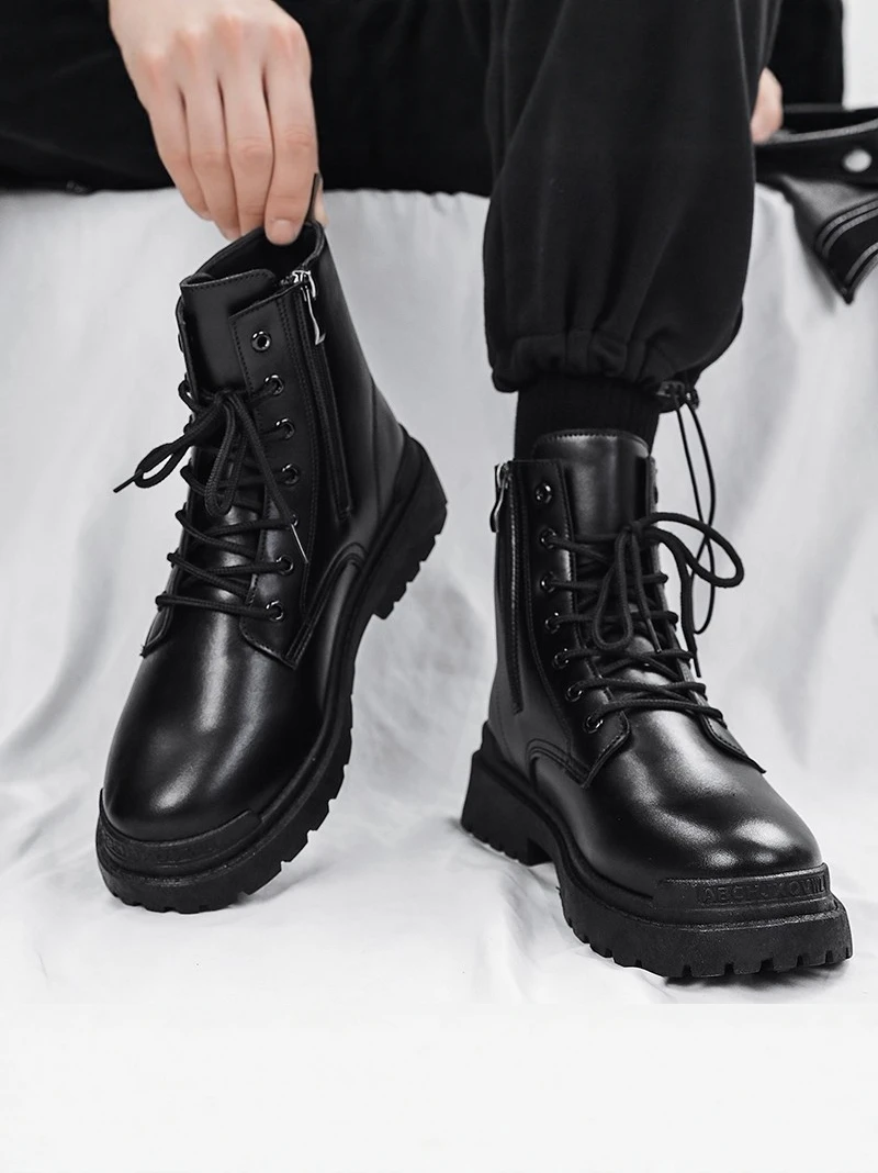 Retro British Style Motorcycle Boots Men's Winter Thick Bottom High Help Work Boots Sports Black PU Leather Boots
Retro British Style Motorcycle Boots Men's Winter Thick Bottom High Help Work Boots Sports Black PU Leather Boots