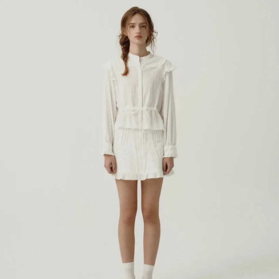 Romantic Design Long Sve irt Waist Cinching Wooden Barnet Eight Nipple Korean Sle Loose Fit Cotton Women's irt
Romantic Design Long Sve irt Waist Cinching Wooden Barnet Eight Nipple Korean Sle Loose Fit Cotton Women's irt