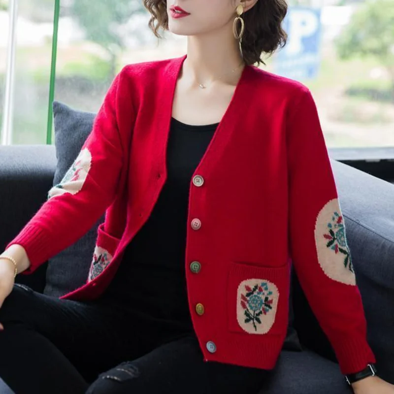 Fashion Casual Women Cardigans Sweater Spring Autumn V-Neck Embroidery Korean Vintage Versatile Loose Long Sleeve Knitted Coats
Fashion Casual Women Cardigans Sweater Spring Autumn V-Neck Embroidery Korean Vintage Versatile Loose Long Sleeve Knitted Coats