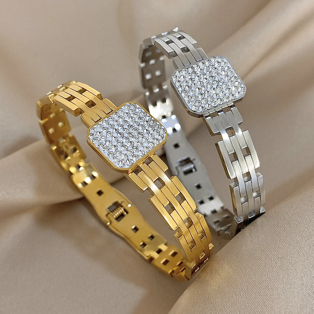 Fashion Hollow Geometric Stainless Steel Bracelet Micro Inlaid Zircon Princess Cut Gold Silver Color Cuff Bangle Bracelets
Fashion Hollow Geometric Stainless Steel Bracelet Micro Inlaid Zircon Princess Cut Gold Silver Color Cuff Bangle Bracelets
