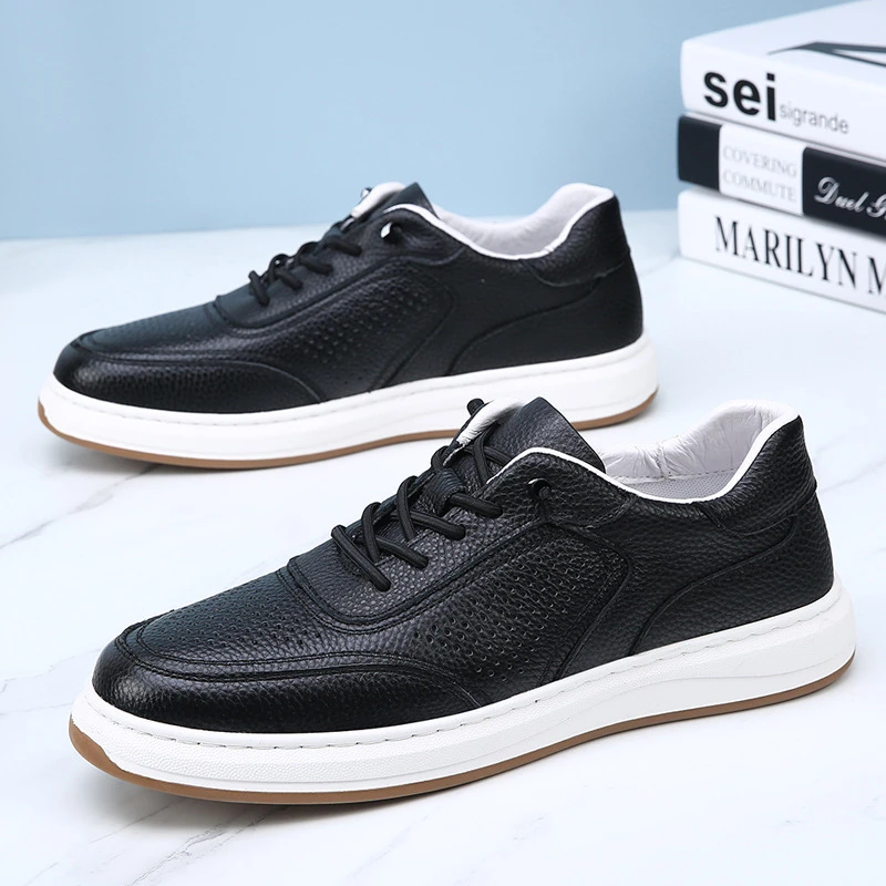 White Breathable Leather Sneakers Casual Lace Up Shoes With Perforations For Summer Daily And Office Wear Comfortable Simple
White Breathable Leather Sneakers Casual Lace Up Shoes With Perforations For Summer Daily And Office Wear Comfortable Simple