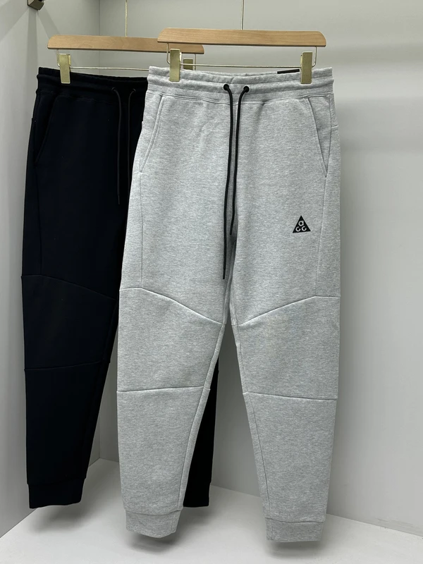 Spring Autumn Men's Casual Sports Pants Breathable Air Layer Four Seasons Classic Splicing Loose Fit Cotton Polyester Blend
Spring Autumn Men's Casual Sports Pants Breathable Air Layer Four Seasons Classic Splicing Loose Fit Cotton Polyester Blend