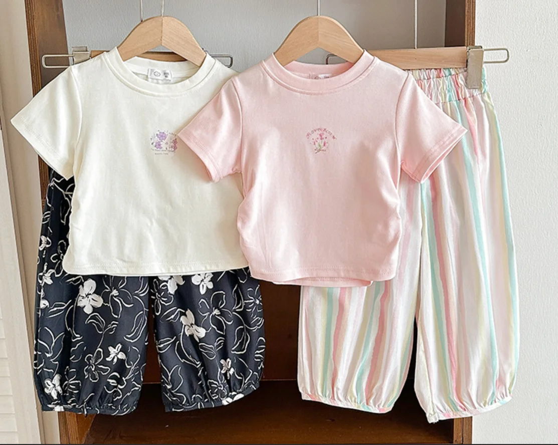 Toddler Girls Summer Cotton 2 Piece Set, Cute Print Short Sleeve Top + Harem Pants, Soft Comfortable Daily Wear for Kids Girls
Toddler Girls Summer Cotton 2 Piece Set, Cute Print Short Sleeve Top + Harem Pants, Soft Comfortable Daily Wear for Kids Girls