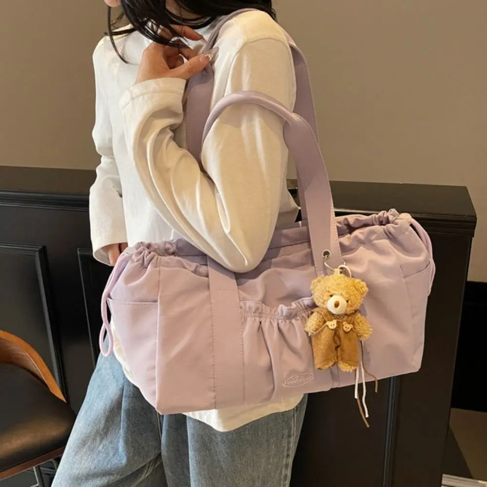 Sweet Drawstring Tote Bag Large Capacity Solid Color Nylon Shoulder Bag Minimalist Pleated Lightweight Handbag Office Worker 
Sweet Drawstring Tote Bag Large Capacity Solid Color Nylon Shoulder Bag Minimalist Pleated Lightweight Handbag Office Worker