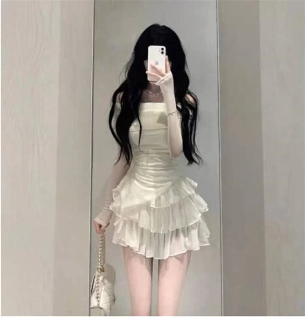 2025 Korean Fashion Slash Neck Solid Pleated Two Pieces SetSlim Irregular Women T-shirt + Fashion Sweet Layered Cake Skirts
2025 Korean Fashion Slash Neck Solid Pleated Two Pieces SetSlim Irregular Women T-shirt + Fashion Sweet Layered Cake Skirts