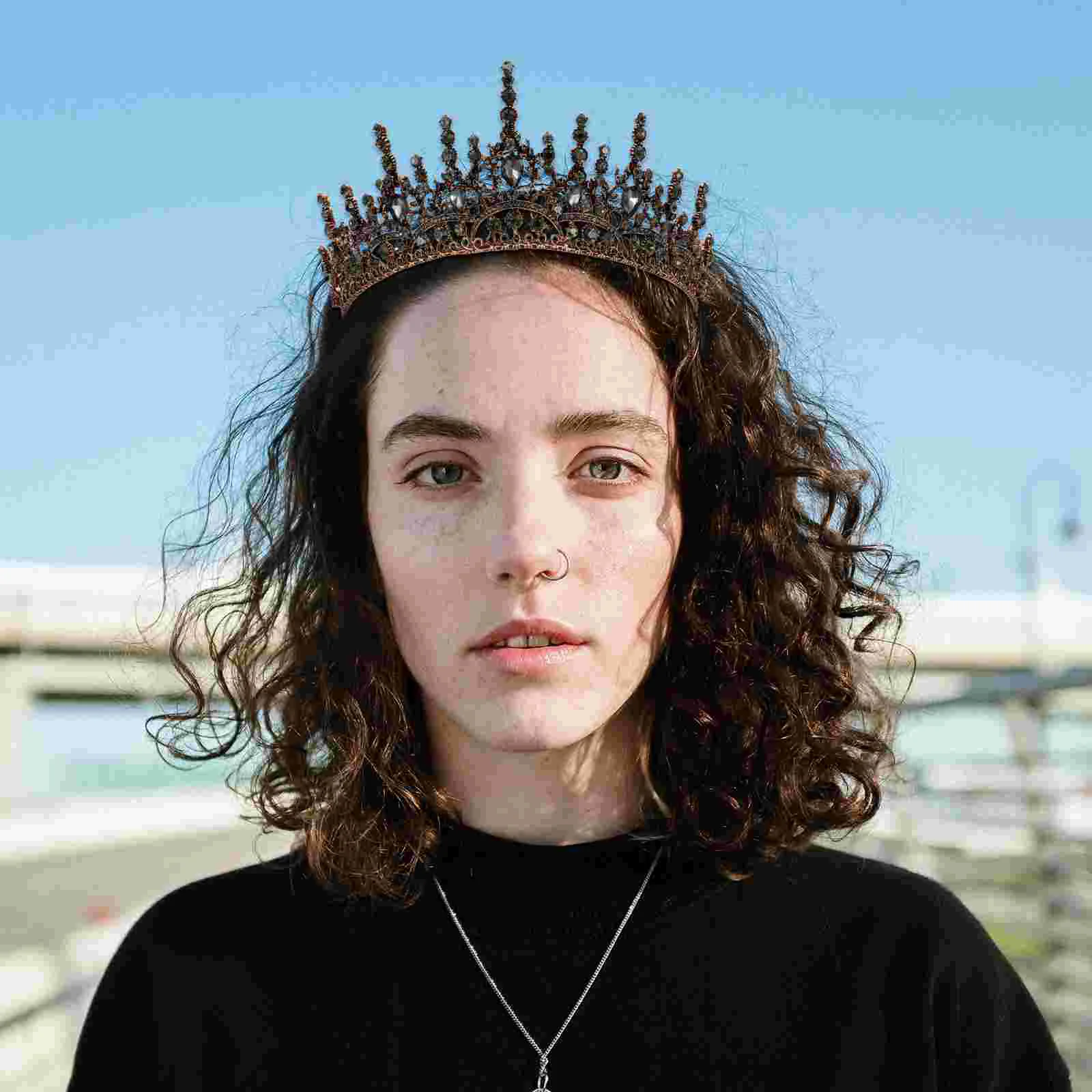 Baroque Crown Party Headdress Crystal Hair Accessory Tiara Car Retro Alloy Halloween Costume Prom
Baroque Crown Party Headdress Crystal Hair Accessory Tiara Car Retro Alloy Halloween Costume Prom