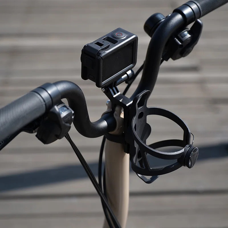 Integrated Aluminum Handlebar Extender for Brompton, Combo Mount for Bike Computer, Light & Bottle Cage, Folding Bike Upgrade
Integrated Aluminum Handlebar Extender for Brompton, Combo Mount for Bike Computer, Light & Bottle Cage, Folding Bike Upgrade