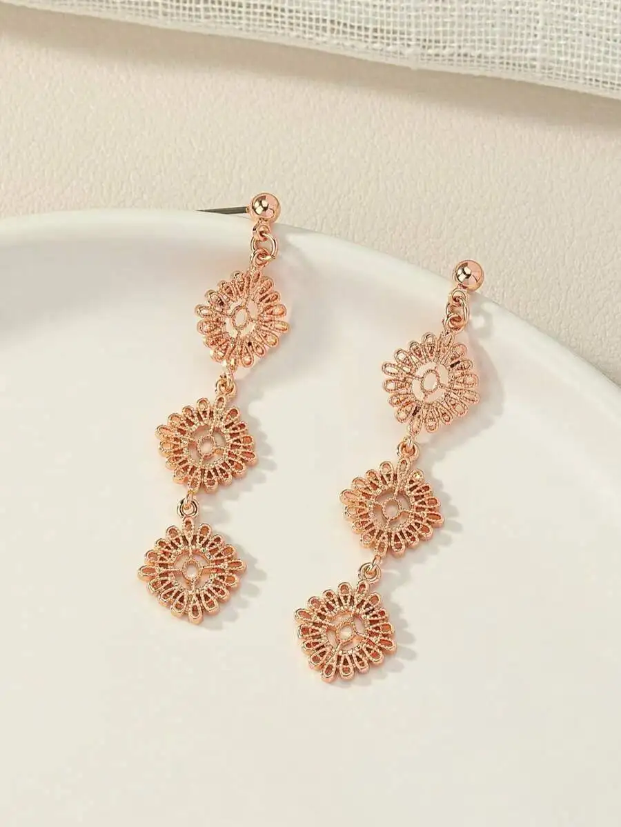 Rose Gold Tone Hollow Flower Dangle Earrings For Party And Outdoor
Rose Gold Tone Hollow Flower Dangle Earrings For Party And Outdoor