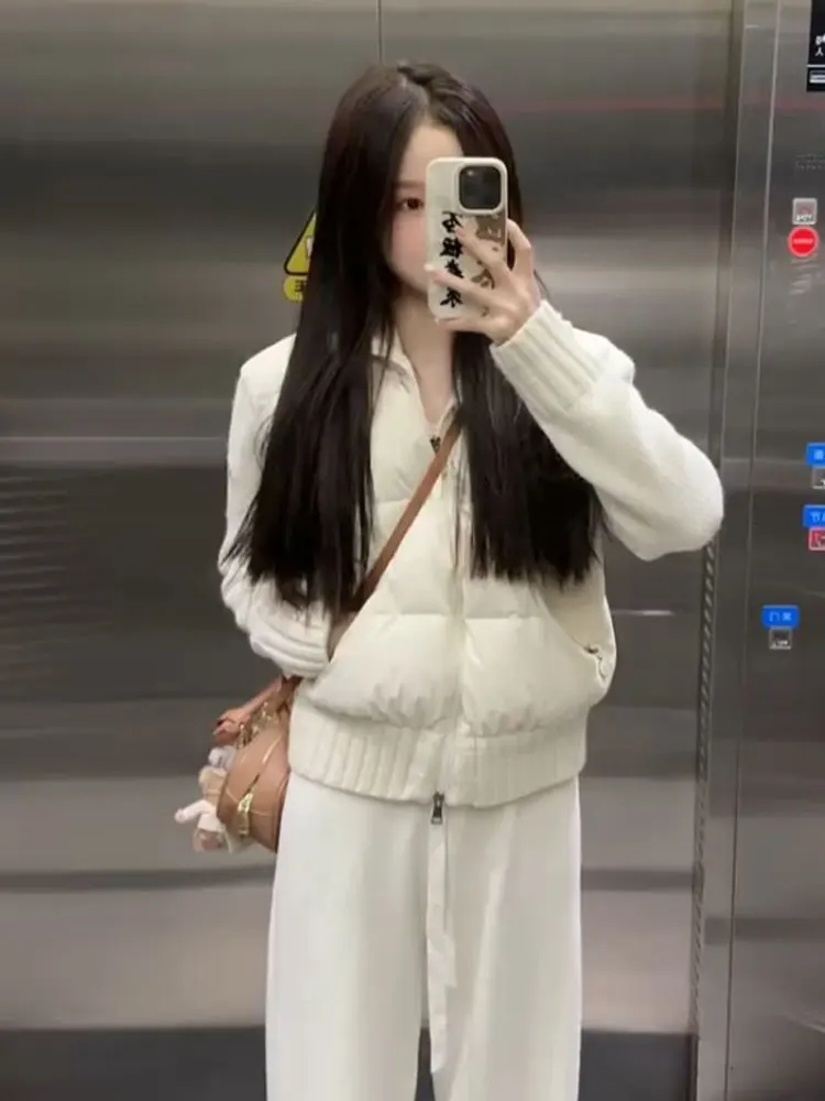 Unique Stylish White Duck down Thickened Jacket Elegant Commute Style Cotton Fabric High Collar Zipper Closure Long Sleeve Coat
Unique Stylish White Duck down Thickened Jacket Elegant Commute Style Cotton Fabric High Collar Zipper Closure Long Sleeve Coat