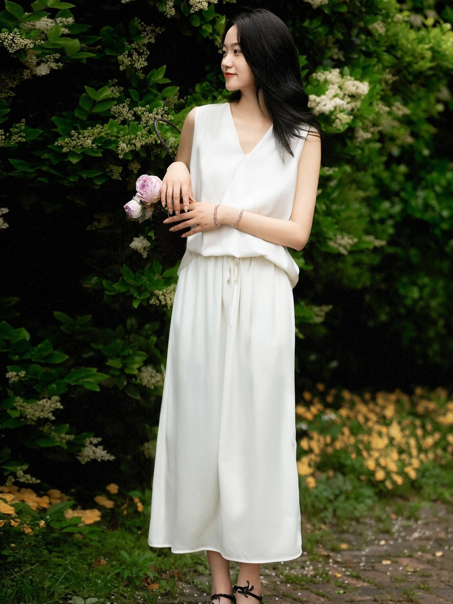 Chivirin Summer New Loose Women's V-ne Tank irt Midi Skirt Set Comfortable Breathable Cotton Lazy Sle Outfit
Chivirin Summer New Loose Women's V-ne Tank irt Midi Skirt Set Comfortable Breathable Cotton Lazy Sle Outfit