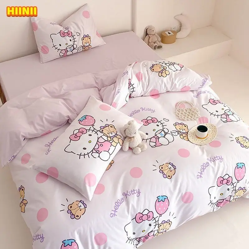 Хлопковый комплект для детского общежития Sanrio Cinnamoroll Kuromi из 4 предметов, хлопковое стеганое одеяло, простыня, шапка, комплект для студенческой кровати из 3 предметов
Хлопковый комплект для детского общежития Sanrio Cinnamoroll Kuromi из 4 предметов, хлопковое стеганое одеяло, простыня, шапка, комплект для студенческой кровати из 3 предметов