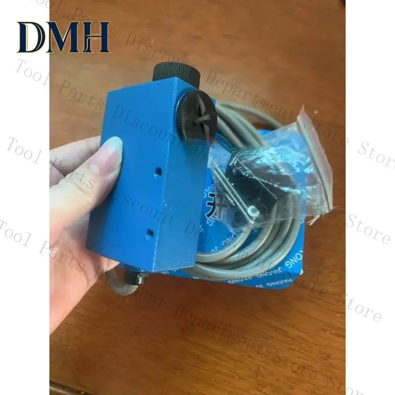 Z3N-TB22 Optic Electronic Photoelectric Color Code Tracking Photocell Sensor
Z3N-TB22 Optic Electronic Photoelectric Color Code Tracking Photocell Sensor