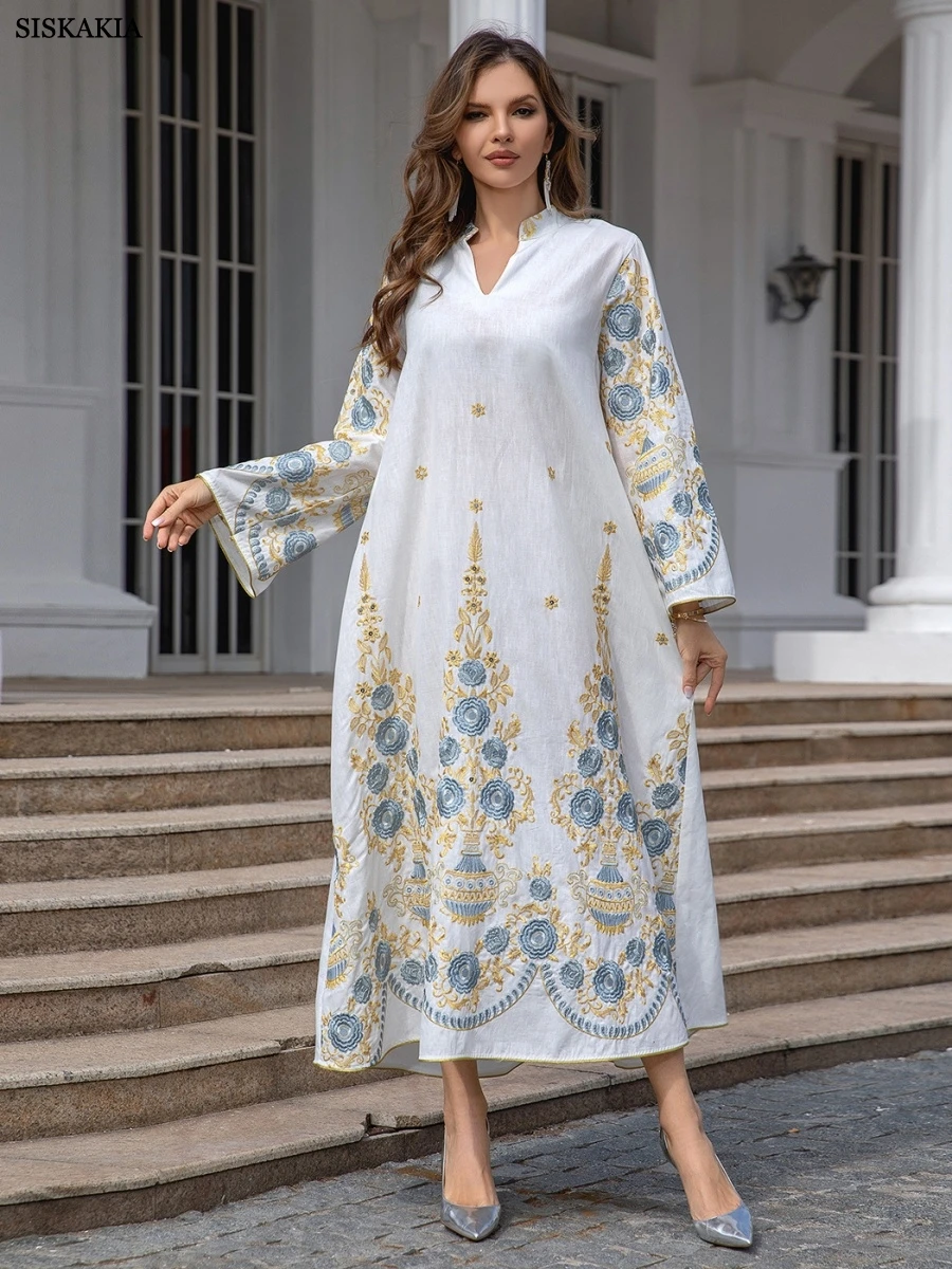Siskakia Ramadan Dubai Embroidery Abayas Muslim Elegant Women Evening Dress V-Neck Long Sleeve Kaftan
Siskakia Ramadan Dubai Embroidery Abayas Muslim Elegant Women Evening Dress V-Neck Long Sleeve Kaftan