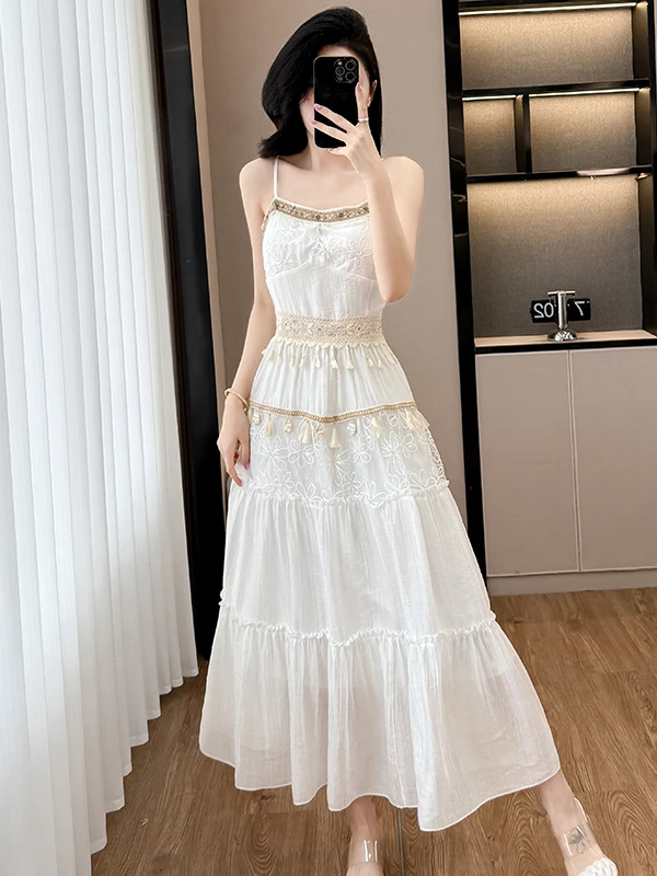 Beach Vacation Style off Shoulder Gauze Strapless Dress Women Elegant Slimming Pleated Sexy Backless Fairy Long Dress
Beach Vacation Style off Shoulder Gauze Strapless Dress Women Elegant Slimming Pleated Sexy Backless Fairy Long Dress