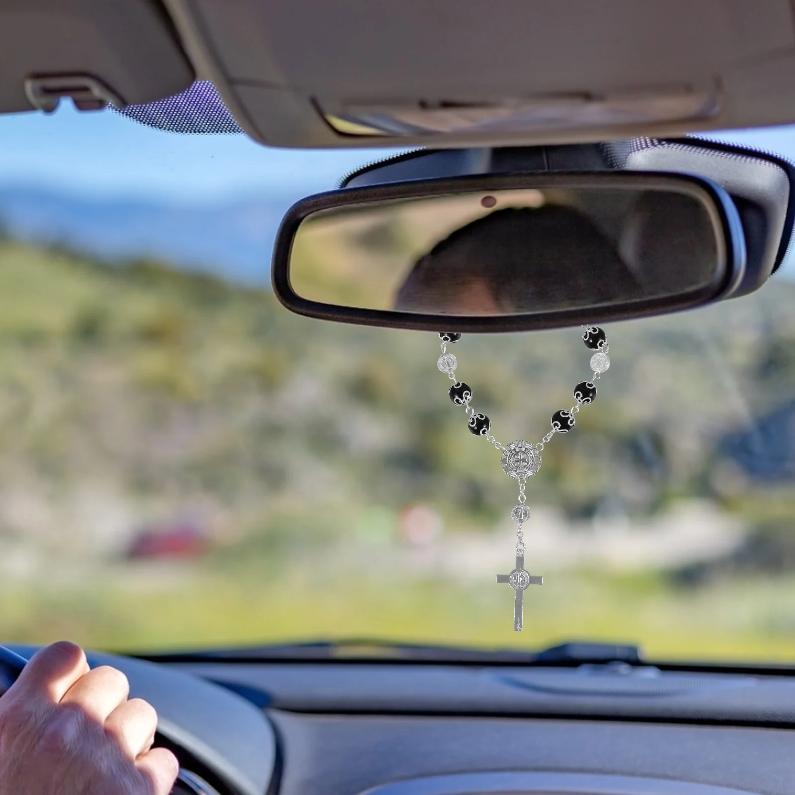 White Car Rosary Bracelet Cross Hanging Accessories Rearview Mirror Charm Alloy nament Vehicle Interior Decoration
White Car Rosary Bracelet Cross Hanging Accessories Rearview Mirror Charm Alloy nament Vehicle Interior Decoration