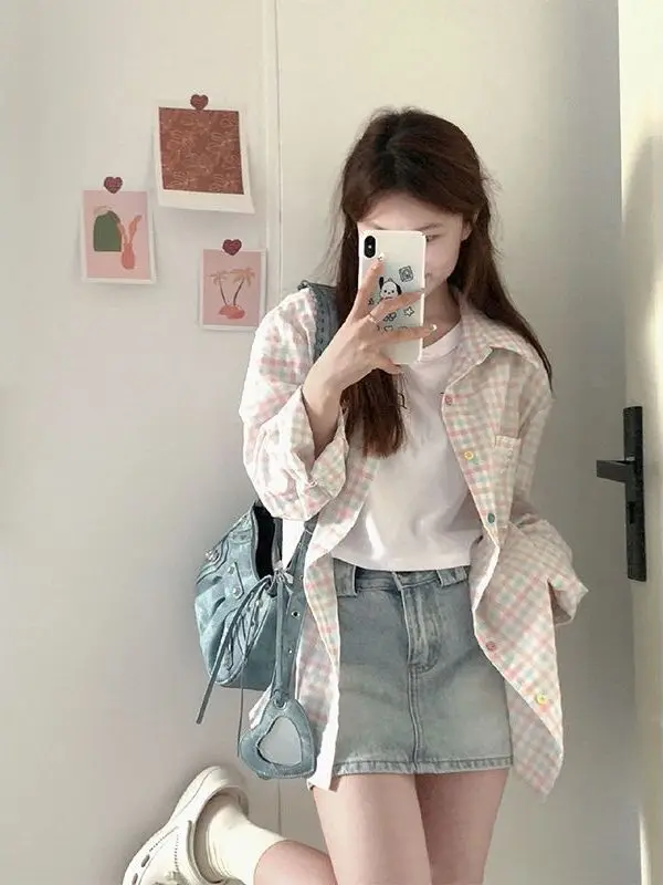 Модная женская верхняя одежда в стиле кэжуал для повседневных поездок, свободного кроя, с защитой от солнца, в новом дизайне 2025 года, в трендовой сладкой розовой клетке.
Модная женская верхняя одежда в стиле кэжуал для повседневных поездок, свободного кроя, с защитой от солнца, в новом дизайне 2025 года, в трендовой сладкой розовой клетке.