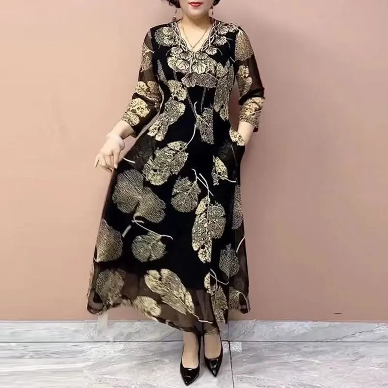 Female Clothing Vintage Leaf Printed Long Dress Elegant V-Neck Spring Summer New Casual 3/4 Sleeve Chic Diamonds A-Line Dresses
Female Clothing Vintage Leaf Printed Long Dress Elegant V-Neck Spring Summer New Casual 3/4 Sleeve Chic Diamonds A-Line Dresses