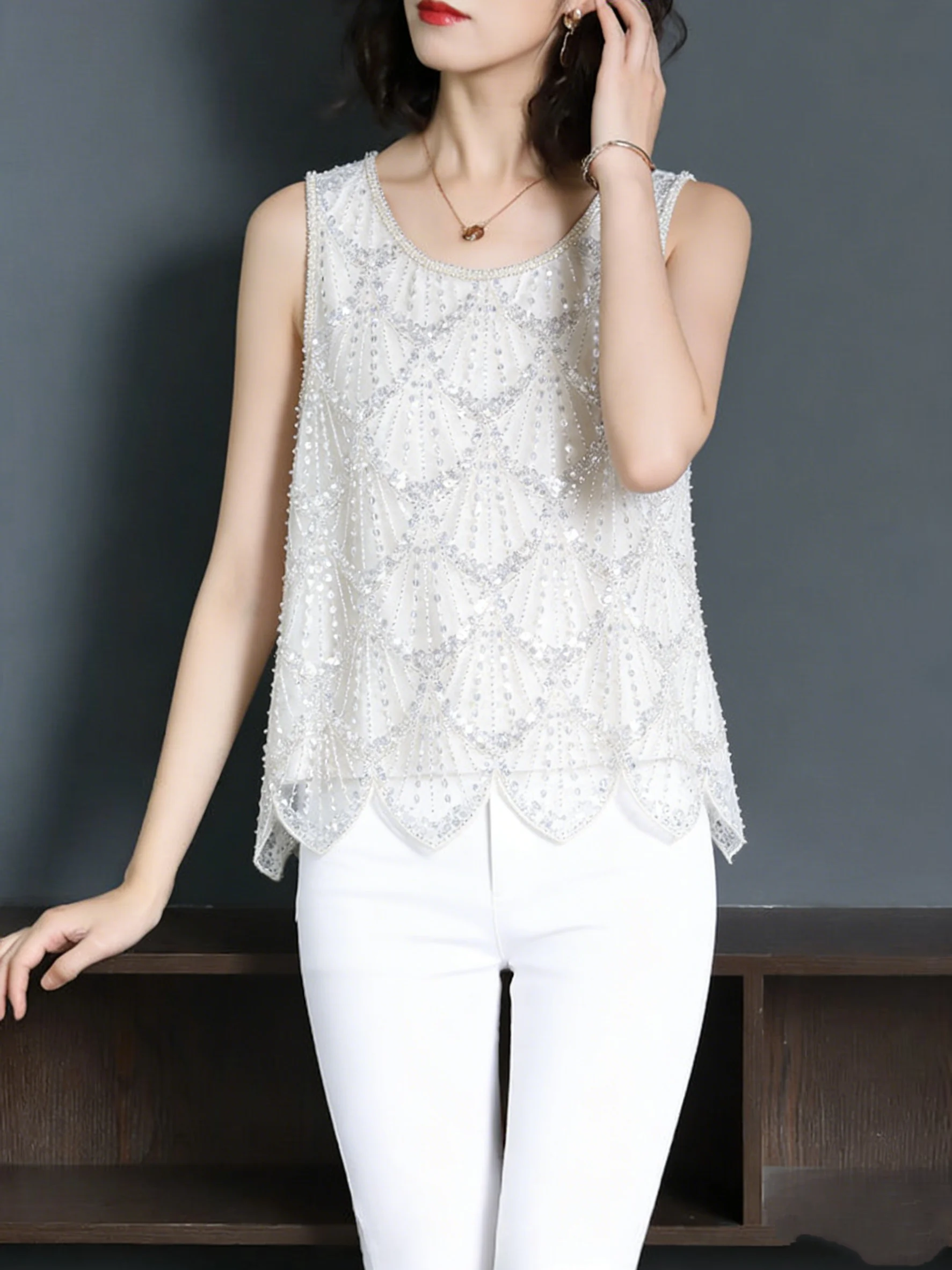 Ladies' Elegant and Fashionable Party Apricot Top - Shiny Glitter Sleeveless Shirt, Transparent Protective Formal/Daily Wear
Ladies' Elegant and Fashionable Party Apricot Top - Shiny Glitter Sleeveless Shirt, Transparent Protective Formal/Daily Wear