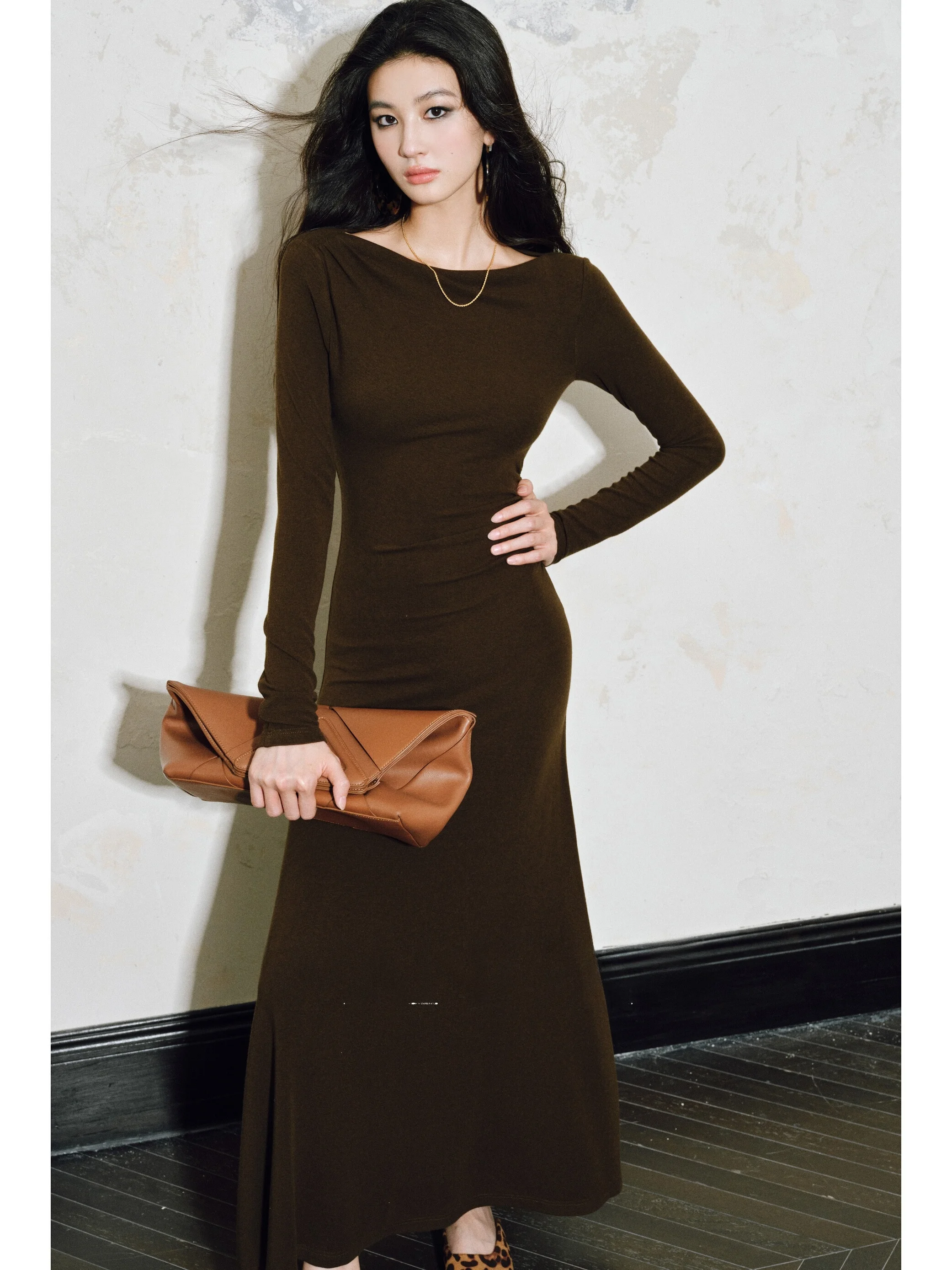 Wangxo Moussey Cashmere Knitted Dress Gauzy Smooth Pleated One Shoulder Slim Fit A-Line Dress Casual High Waist Long Sleeve
Wangxo Moussey Cashmere Knitted Dress Gauzy Smooth Pleated One Shoulder Slim Fit A-Line Dress Casual High Waist Long Sleeve