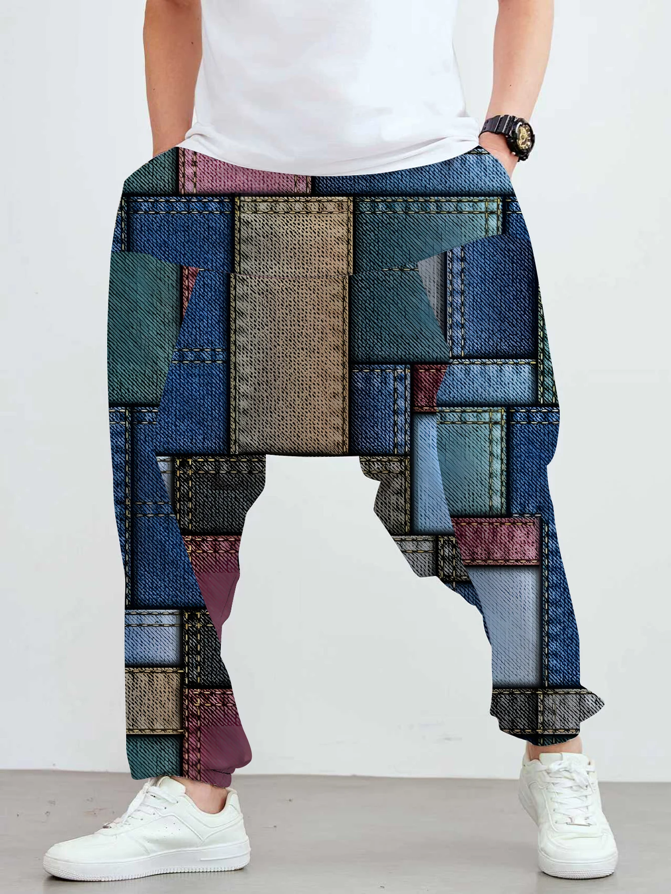 Men's denim patchwork pants, featuring unique and fashionable patterns, with drawstrings and pockets
Men's denim patchwork pants, featuring unique and fashionable patterns, with drawstrings and pockets