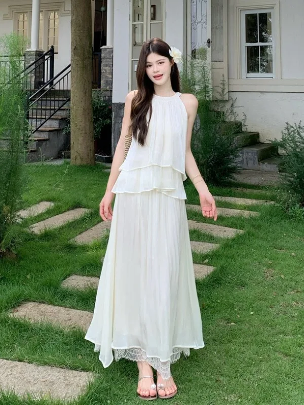 Chic Summer New Loose Chiffon Top High Waist Slim Splice Half Skirt Set Women's Fashionable Two-Piece Set Gentle Neck Hanging
Chic Summer New Loose Chiffon Top High Waist Slim Splice Half Skirt Set Women's Fashionable Two-Piece Set Gentle Neck Hanging