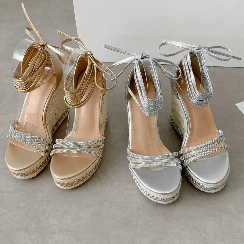New Summer Women's Strappy High-heeled Sandals High-heeled Straw Cross-strap Open-toed Rhinestone Wedge-heeled Sandals for Women
New Summer Women's Strappy High-heeled Sandals High-heeled Straw Cross-strap Open-toed Rhinestone Wedge-heeled Sandals for Women