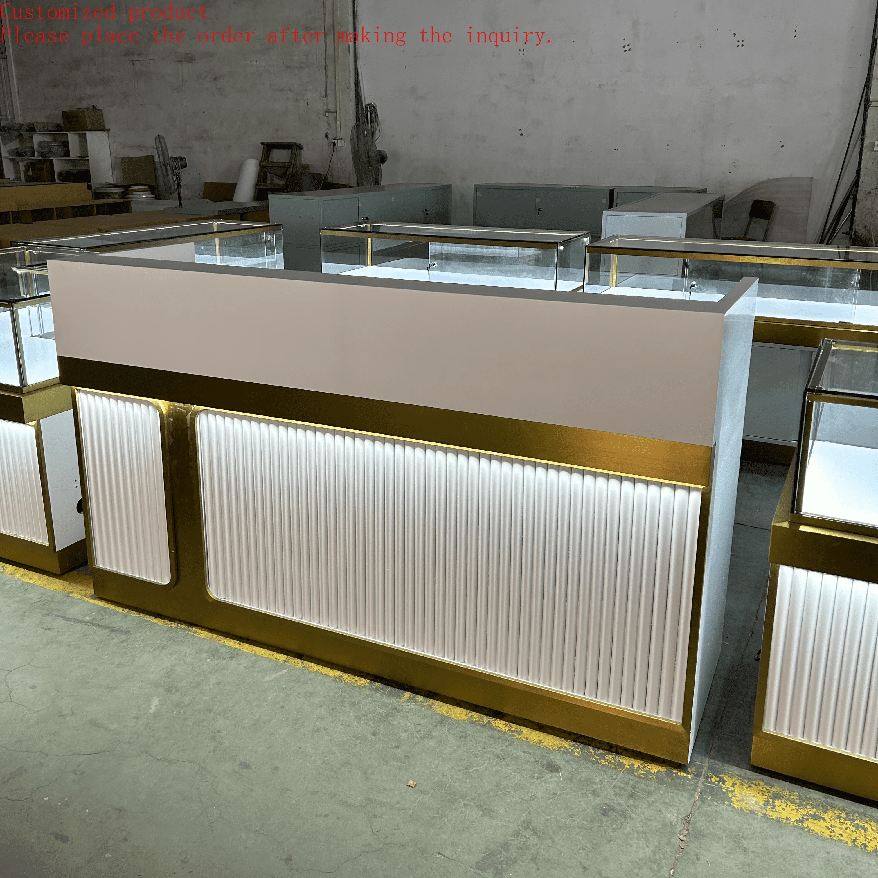 Modern Jewellery Display Showcase Shop Counter Stainless Steel Luxury Cabinet Jewelry Store Glass Furniture Jewelry Kiosk
Modern Jewellery Display Showcase Shop Counter Stainless Steel Luxury Cabinet Jewelry Store Glass Furniture Jewelry Kiosk