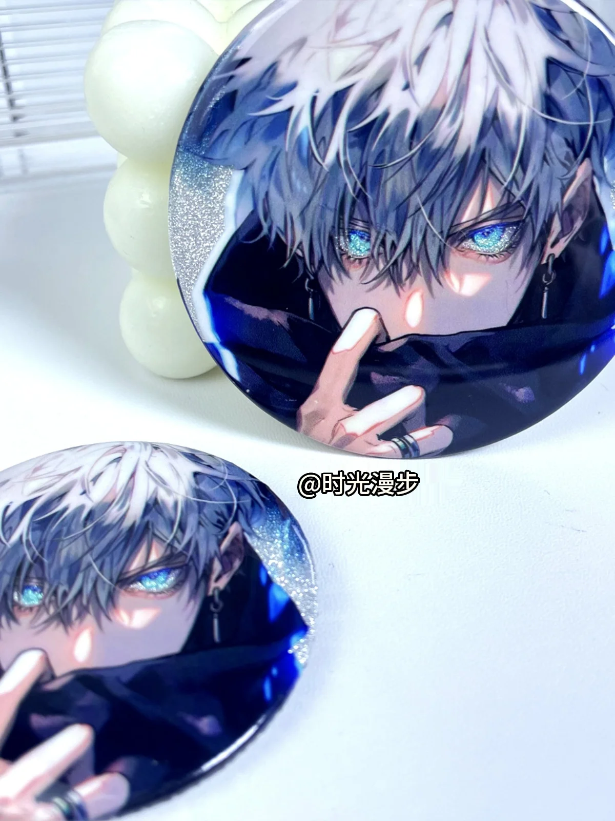 Anime Jujutsu Kaisen Satoru Gojo Cosplay Gaze Badge High Appearance Level Decoration Ambitus
Anime Jujutsu Kaisen Satoru Gojo Cosplay Gaze Badge High Appearance Level Decoration Ambitus