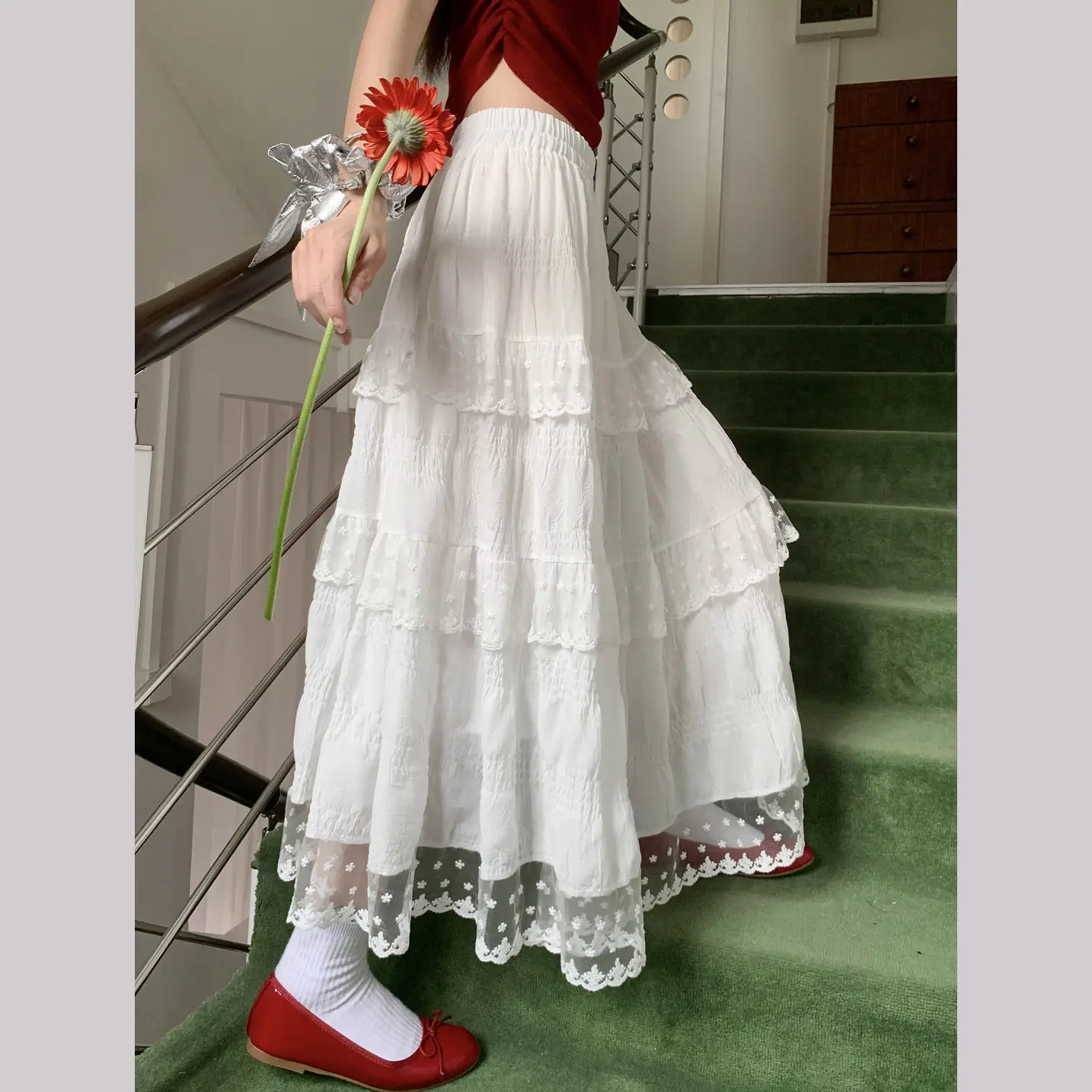 Korejpaa White Shirt 2025 Spring New High Waist Elastic Lace Skirts Outwear Gentle Slimming French Style Solid Color Clothes
Korejpaa White Shirt 2025 Spring New High Waist Elastic Lace Skirts Outwear Gentle Slimming French Style Solid Color Clothes