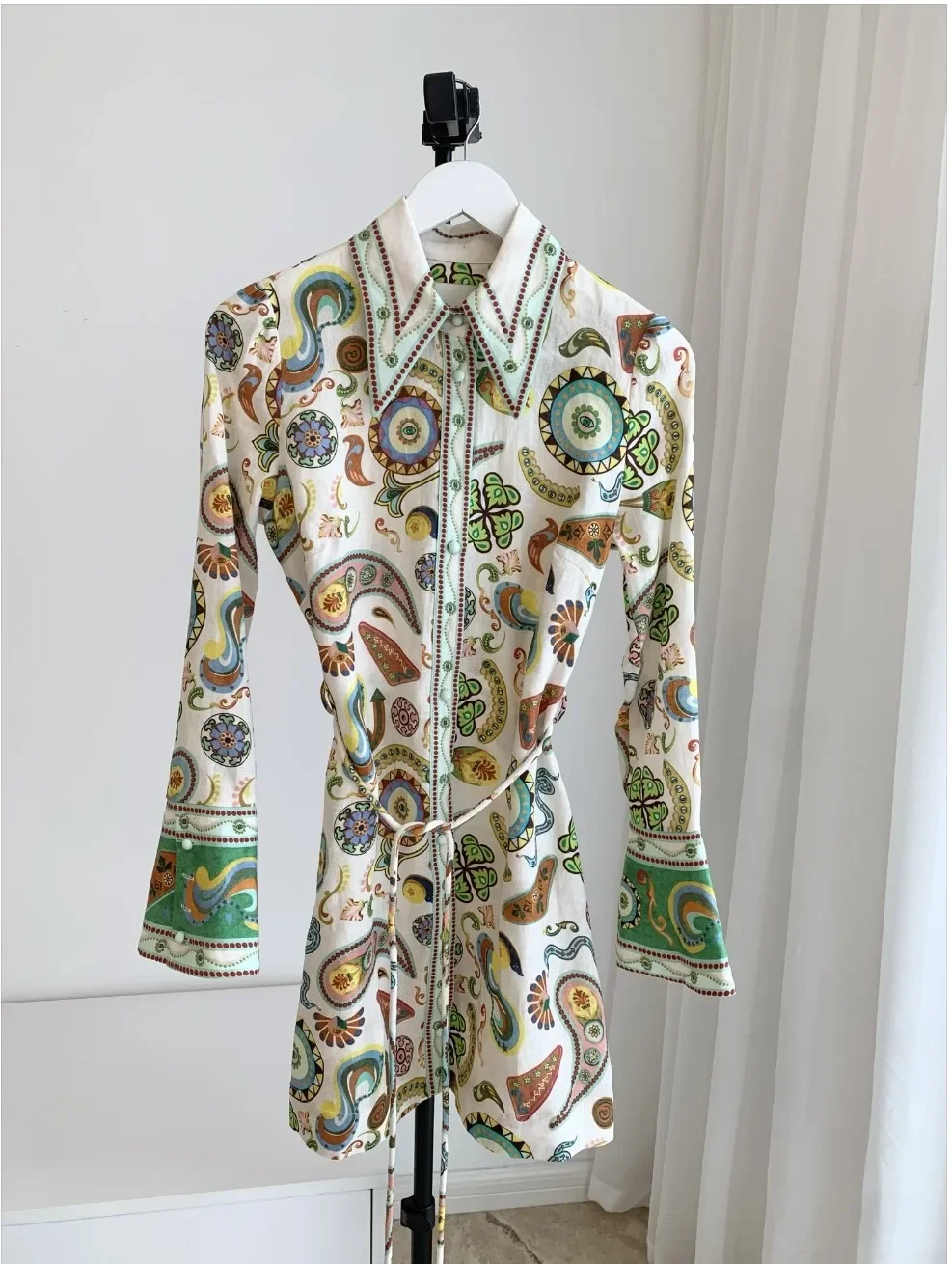 Women's Short Robes 2024 New Spring Linen Printed Single Breasted Turn-down Collar Casual Long Sleeve Mini Dress
Women's Short Robes 2024 New Spring Linen Printed Single Breasted Turn-down Collar Casual Long Sleeve Mini Dress
