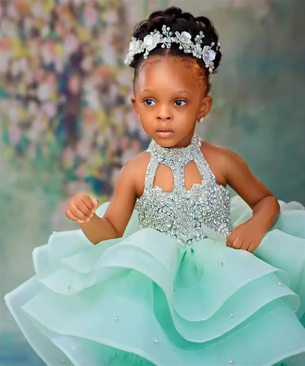 Customized Mint Green Flower Girl Wedding Dress Halter Neck Beaded Sleeveless Ball Gown Kids Birthday Party First Communion Gown
Customized Mint Green Flower Girl Wedding Dress Halter Neck Beaded Sleeveless Ball Gown Kids Birthday Party First Communion Gown