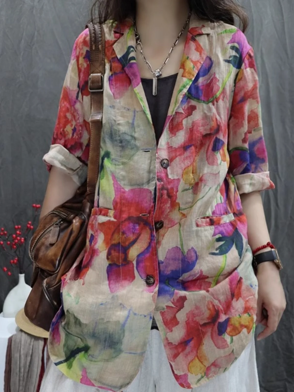 Хлопковый льняной костюм с принтом в стиле ретро, женский костюм ранней осени, свободный повседневный длинный свек, льняной костюм с защитой от солнца, маленький вестерн...
Хлопковый льняной костюм с принтом в стиле ретро, женский костюм ранней осени, свободный повседневный длинный свек, льняной костюм с защитой от солнца, маленький вестерн...