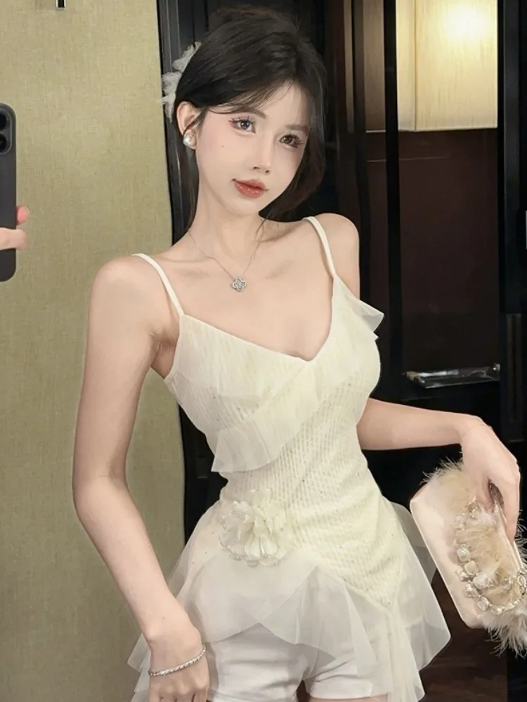 Spicy Girl Irregular Lace Trim Strap Vest Women's Summer New Design Sensation 3D Flower Net Splicing Top Citywalk Polyester F...
Spicy Girl Irregular Lace Trim Strap Vest Women's Summer New Design Sensation 3D Flower Net Splicing Top Citywalk Polyester F...