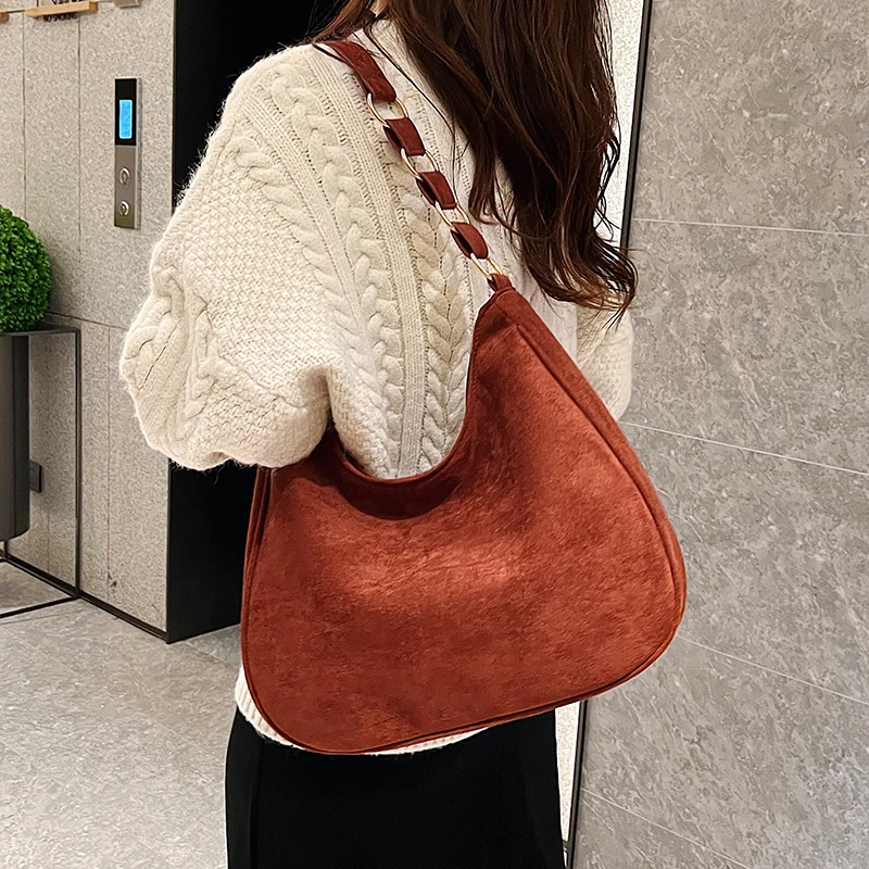 Women Crescent Tote Bag Faux Suede Slouchy Shoulder Bag Large Capacity Trendy Shoulder Bag Ladies Outdoor Bag
Women Crescent Tote Bag Faux Suede Slouchy Shoulder Bag Large Capacity Trendy Shoulder Bag Ladies Outdoor Bag