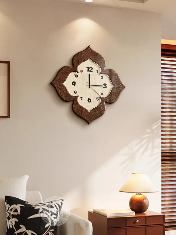 Living room clock wall mounted home high-end wall clock, antique style clock, silent and non perforated wall clock
Living room clock wall mounted home high-end wall clock, antique style clock, silent and non perforated wall clock