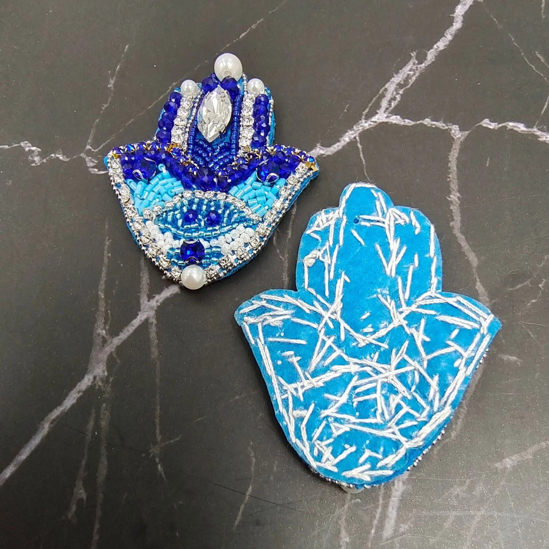 Cross-border Handmade Beads, Palm Cloth Stickers, Clothing, Bags, Accessories DIY Personalized Fashion Decoration, Hole Patches
Cross-border Handmade Beads, Palm Cloth Stickers, Clothing, Bags, Accessories DIY Personalized Fashion Decoration, Hole Patches