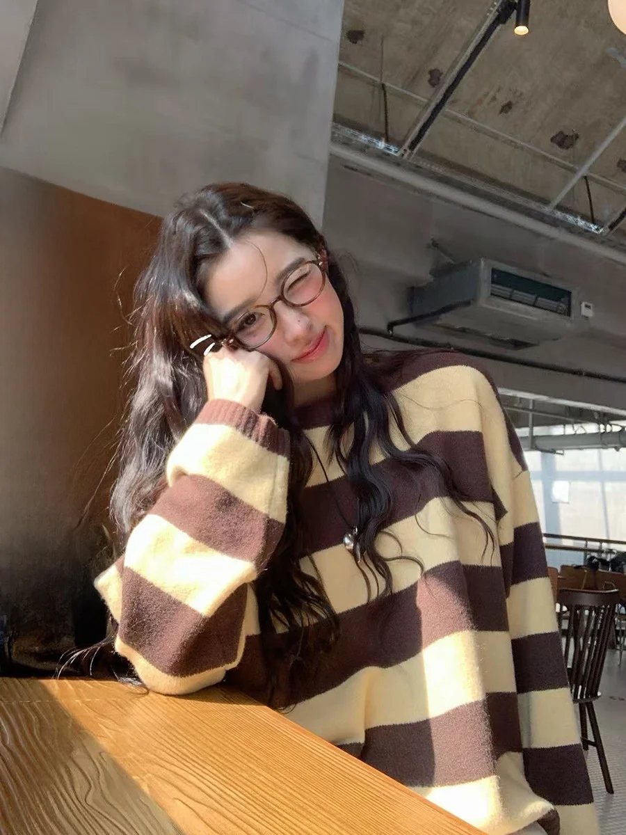 Sinbounboun Korean Style Color Block Stripe round Neck Knitted Sweater Early Spring Vintage College Style Layering Sweater
Sinbounboun Korean Style Color Block Stripe round Neck Knitted Sweater Early Spring Vintage College Style Layering Sweater