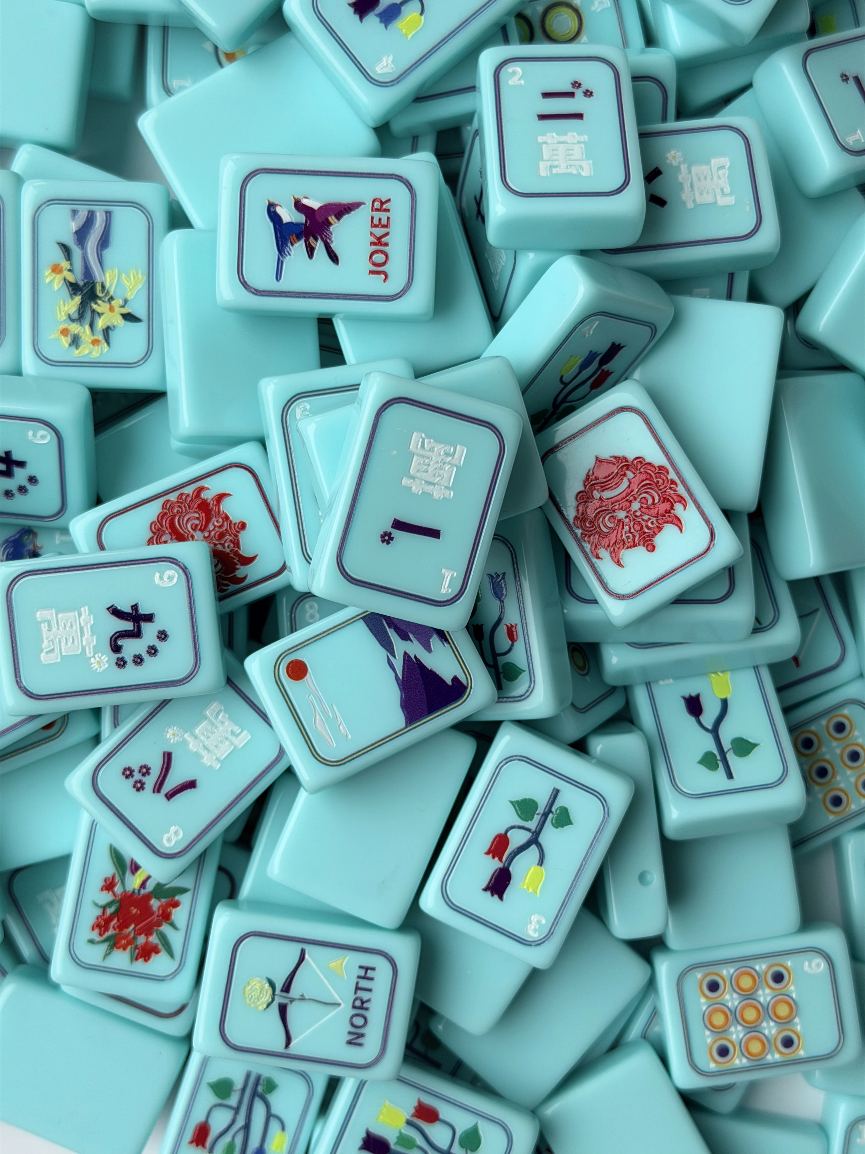 Elegant Tiffany Blue Lightweight Single-Layer Acrylic American-Style Mahjong Set
Elegant Tiffany Blue Lightweight Single-Layer Acrylic American-Style Mahjong Set
