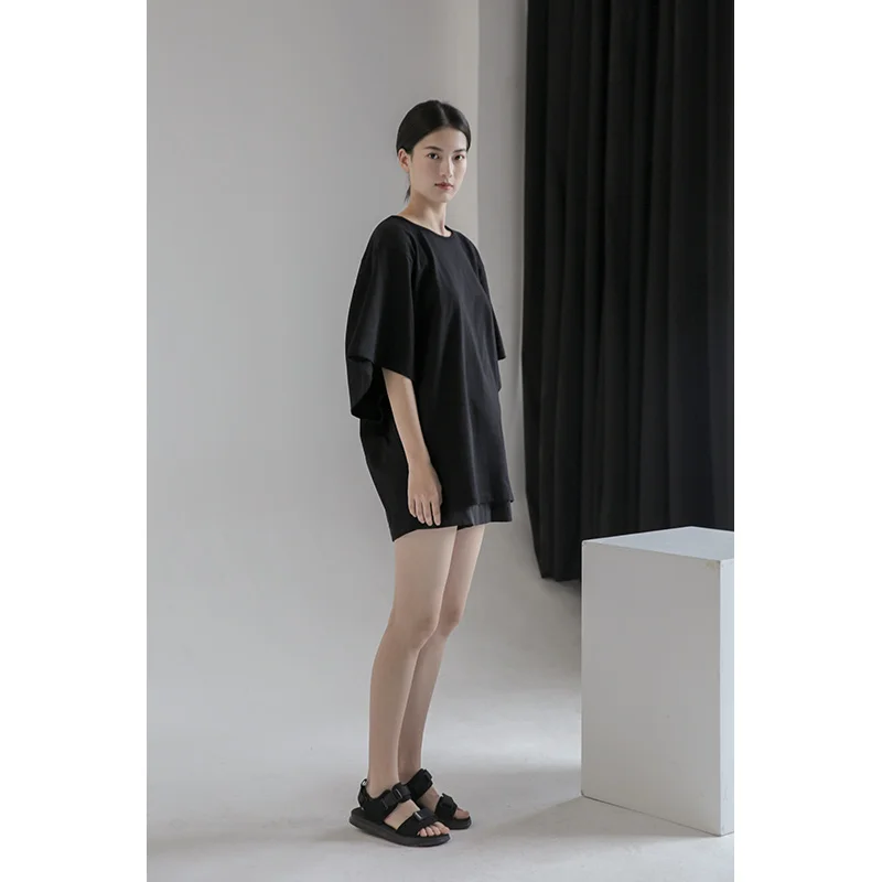 Женская повседневная модная футболка, удобная хлопковая футболка, уличная одежда, универсальный базовый топ с коротким рукавом
Женская повседневная модная футболка, удобная хлопковая футболка, уличная одежда, универсальный базовый топ с коротким рукавом