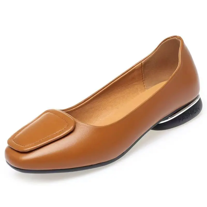 Женская повседневная обувь из натуральной кожи на низком каблуке, весенне-осенняя новая модная универсальная пригородная обувь на мягкой подошве с квадратным носком
Женская повседневная обувь из натуральной кожи на низком каблуке, весенне-осенняя новая модная универсальная пригородная обувь на мягкой подошве с квадратным носком