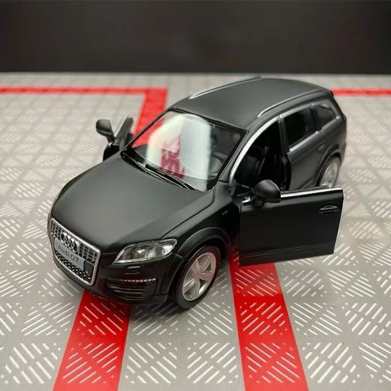 1:36 AUDI Q7 внедорожник, модель автомобиля из сплава, литой под давлением металлический мини-мобиль, модель автомобиля, коллекция высокой имитации, миниатюрные весы, детский подарок 
1:36 AUDI Q7 внедорожник, модель автомобиля из сплава, литой под давлением металлический мини-мобиль, модель автомобиля, коллекция высокой имитации, миниатюрные весы, детский подарок