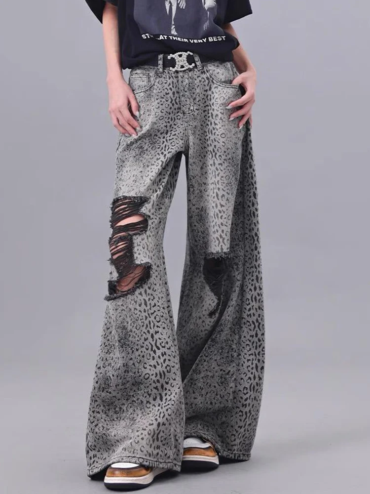 Women Y2K Leopard Print Ripped Jeans American Style High Waisted Straight Leg Pants Summer New Wide Leg Casual Denim Trousers
Women Y2K Leopard Print Ripped Jeans American Style High Waisted Straight Leg Pants Summer New Wide Leg Casual Denim Trousers