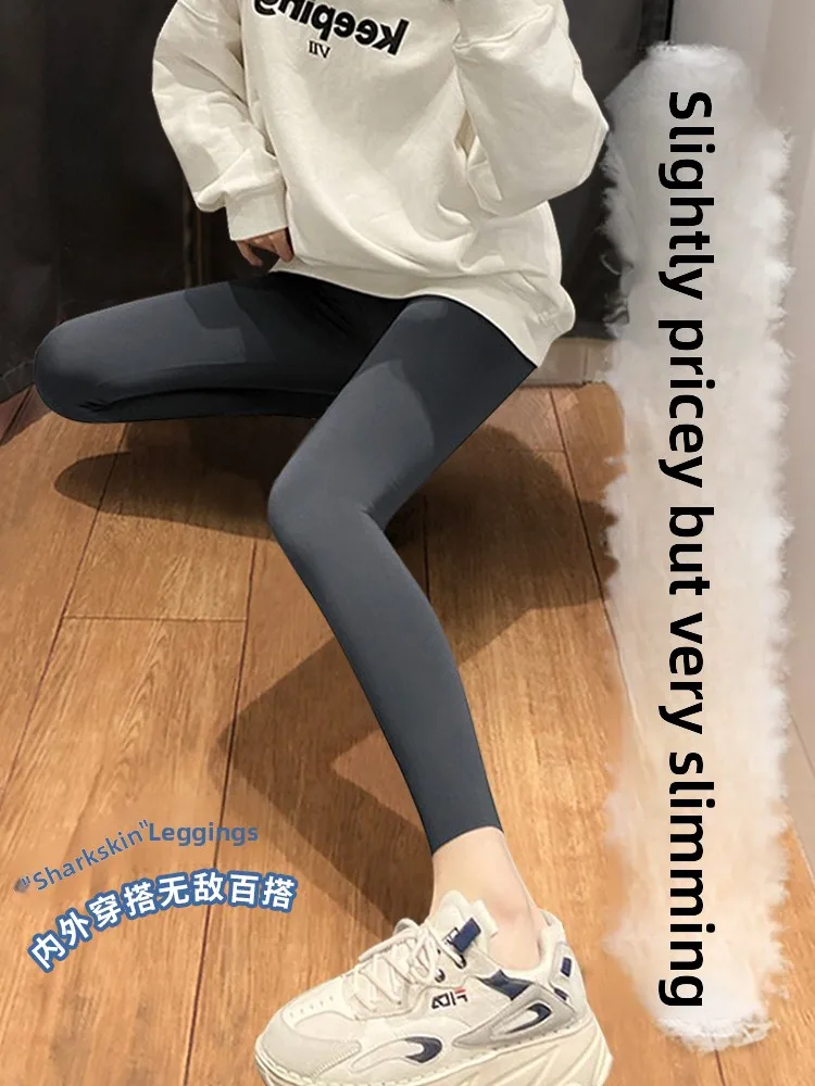 High Waist Yoga Pants Women's Autumn Winter New Sle Nine Points Tight Elastici Casual High Waist Abdomen Lifting Butt Lyc...
High Waist Yoga Pants Women's Autumn Winter New Sle Nine Points Tight Elastici Casual High Waist Abdomen Lifting Butt Lyc...