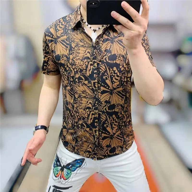 Мужская модная рубашка Slim Fit с коротким рукавом, индивидуальным дизайном, отложным воротником, летняя новинка, стандартной длины, однотонная.
Мужская модная рубашка Slim Fit с коротким рукавом, индивидуальным дизайном, отложным воротником, летняя новинка, стандартной длины, однотонная.