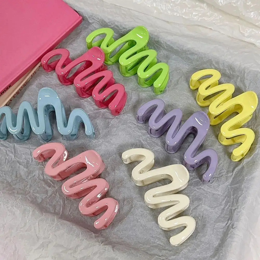 Hair Claw Macaron Color Series Large Gripping Hair Claw Wave Shape Glossy Back Head Shark Hair Claw Hairs Accessories
Hair Claw Macaron Color Series Large Gripping Hair Claw Wave Shape Glossy Back Head Shark Hair Claw Hairs Accessories