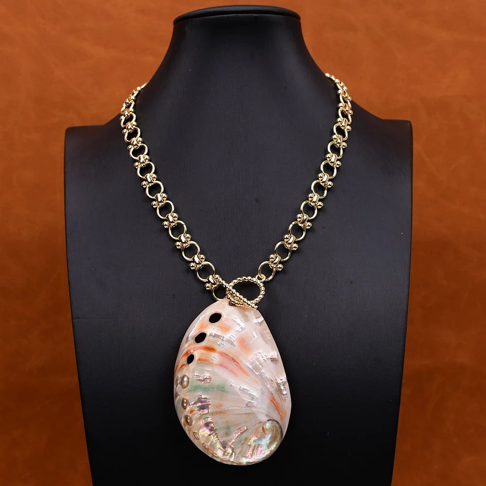 GG 18'' Natural Color Big Abalone Shell Pendant Gold Plated Fashion Chain Necklace
GG 18'' Natural Color Big Abalone Shell Pendant Gold Plated Fashion Chain Necklace