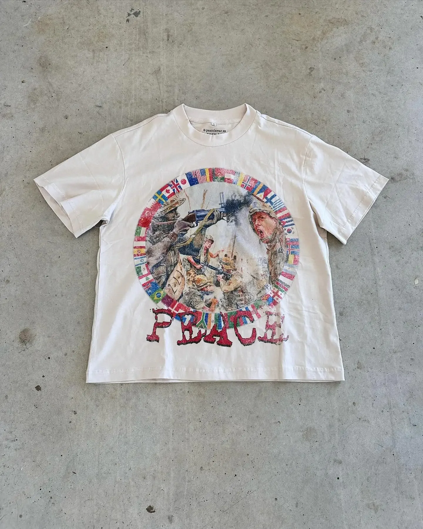 Gothic Retro Harajuku T-Shirt Peaceinwar Graphic Couple Pro Choice American Y2k Oversized Men's Streetwear for Trendy Gatherings
Gothic Retro Harajuku T-Shirt Peaceinwar Graphic Couple Pro Choice American Y2k Oversized Men's Streetwear for Trendy Gatherings